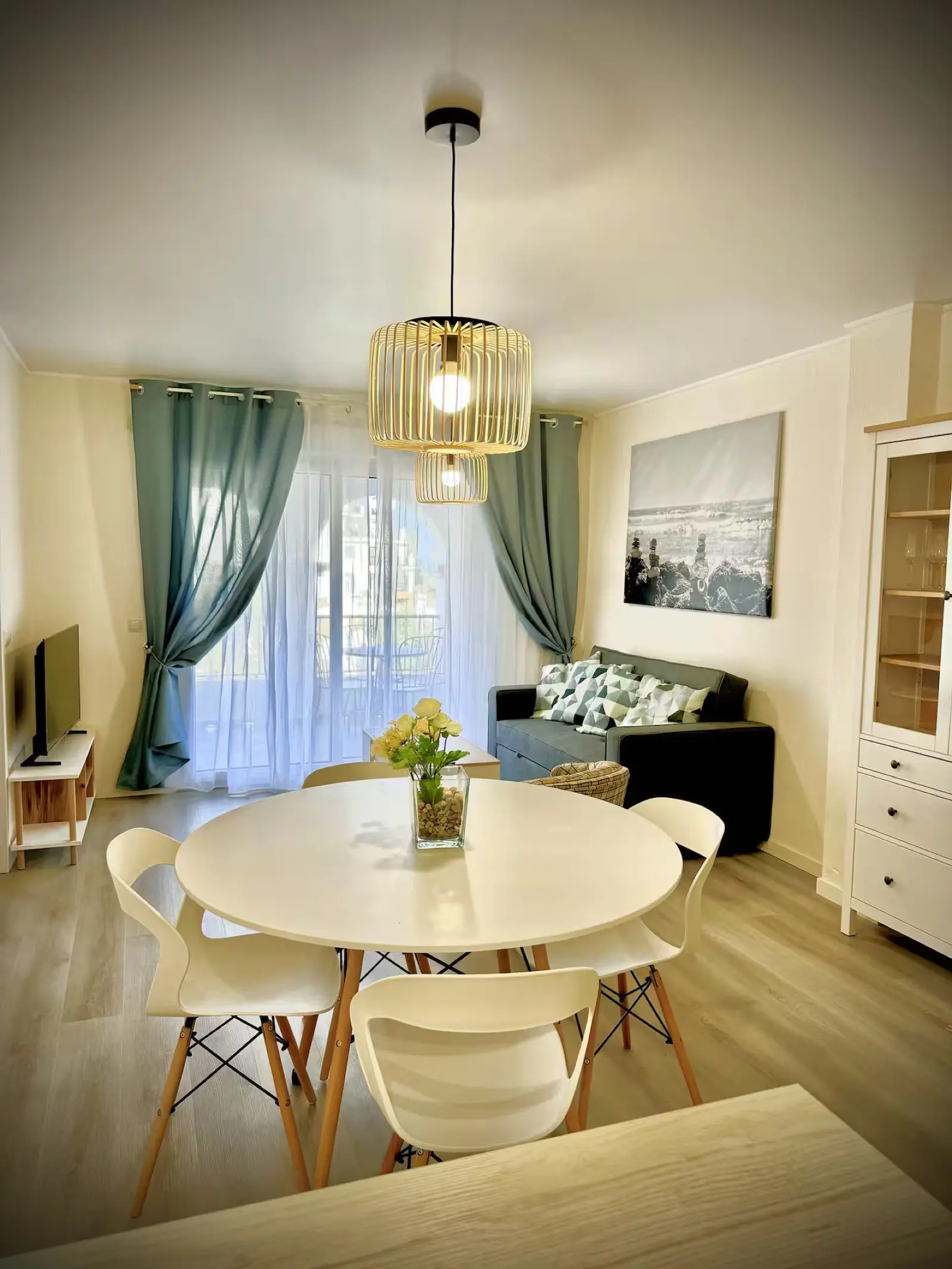 Fully Renovated Beachfront Apartment with Sea Views in Puerto de la Duquesa, Manilva