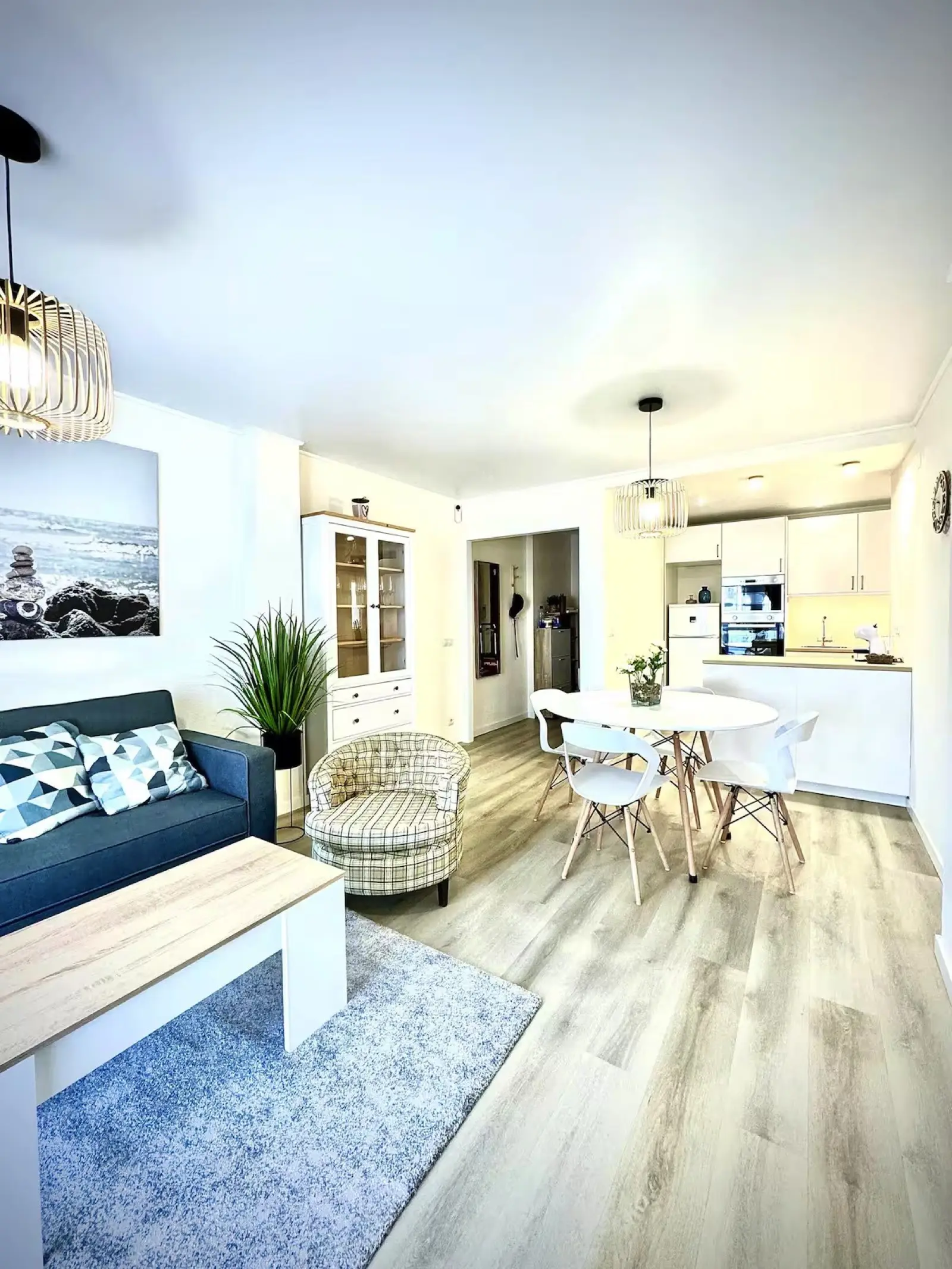 Fully Renovated Beachfront Apartment with Sea Views in Puerto de la Duquesa, Manilva