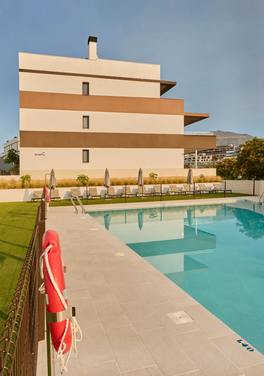 Słoneczny apartament w Las Mesas Homes II – nowoczesny komfort w sercu Estepony