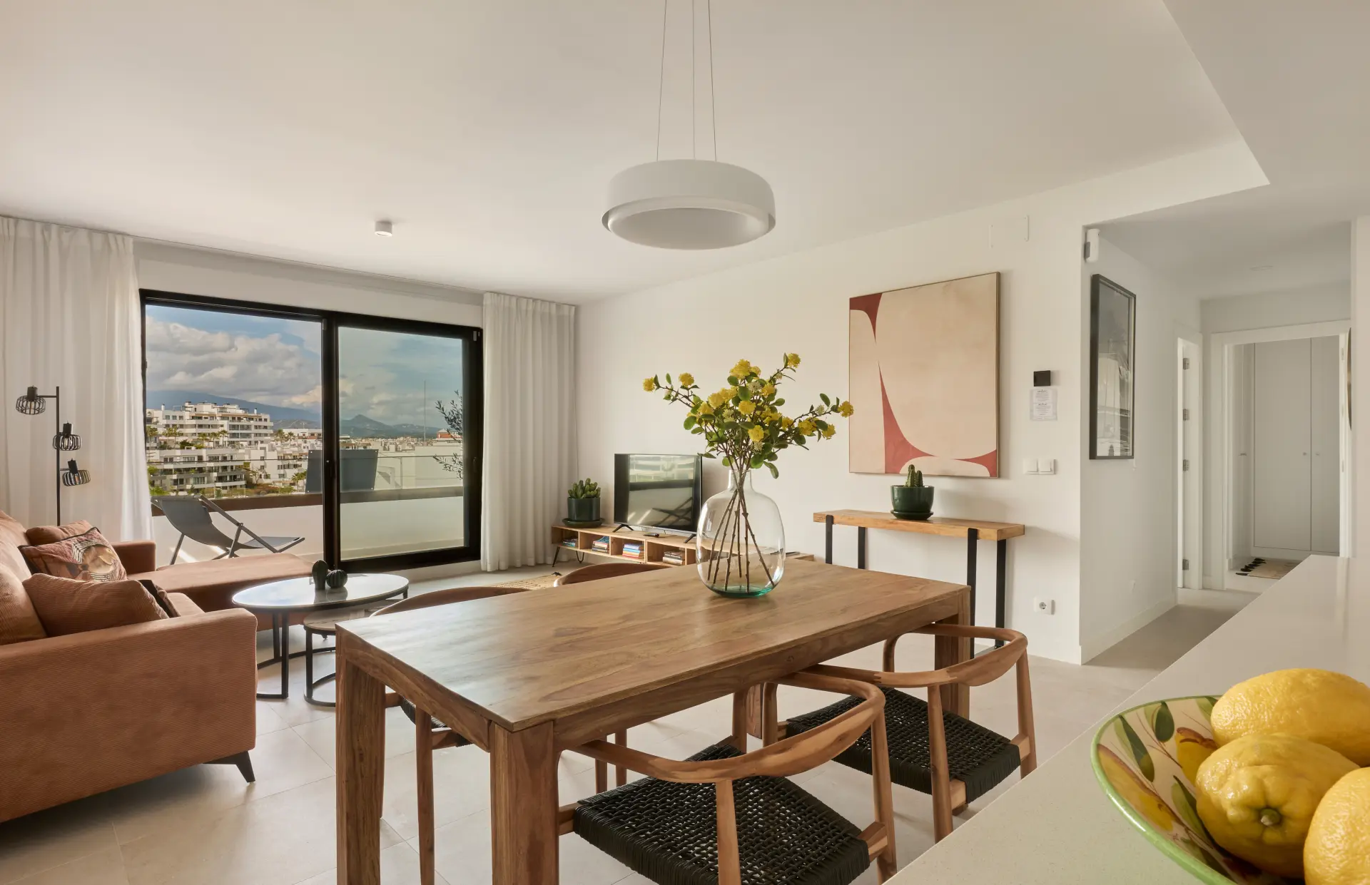 Słoneczny apartament w Las Mesas Homes II – nowoczesny komfort w sercu Estepony