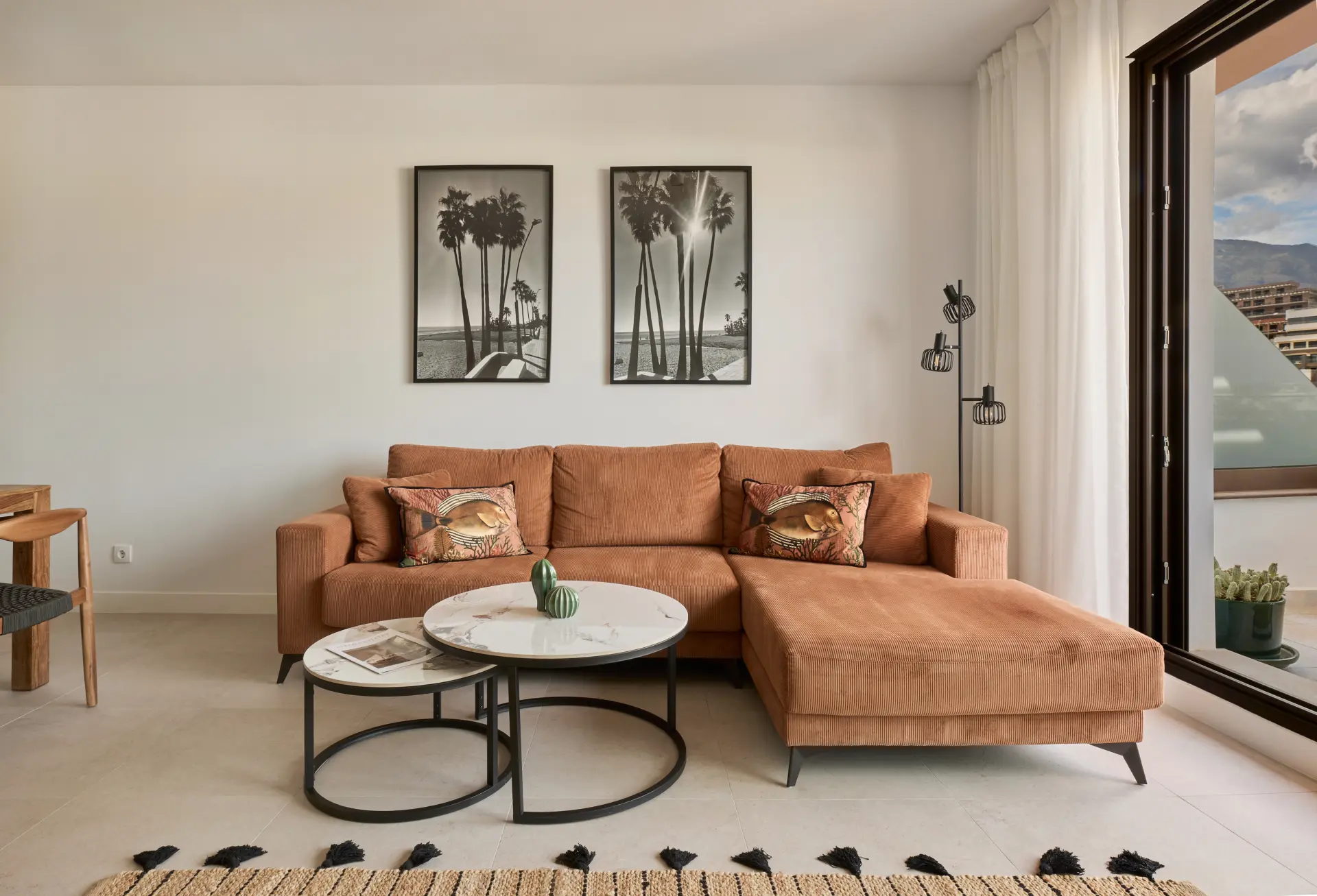 Słoneczny apartament w Las Mesas Homes II – nowoczesny komfort w sercu Estepony