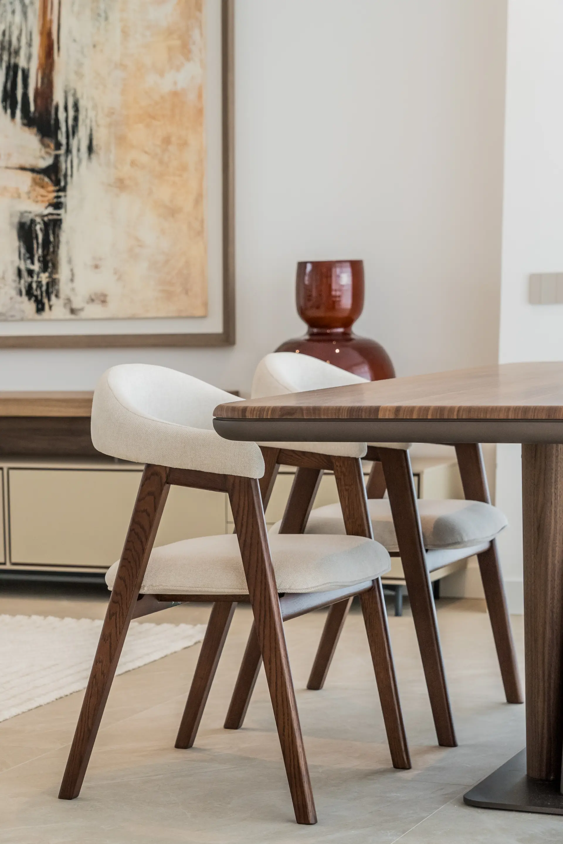 Ekskluzywny penthouse z 3 sypialniami, prywatnym solarium i basenem w prestiżowym SOUL Marbella Sunlife, oferujący panoramiczne widoki na Morze Śródziemne, Santa Clara Golf i zielone wzgórza Marbella East.
