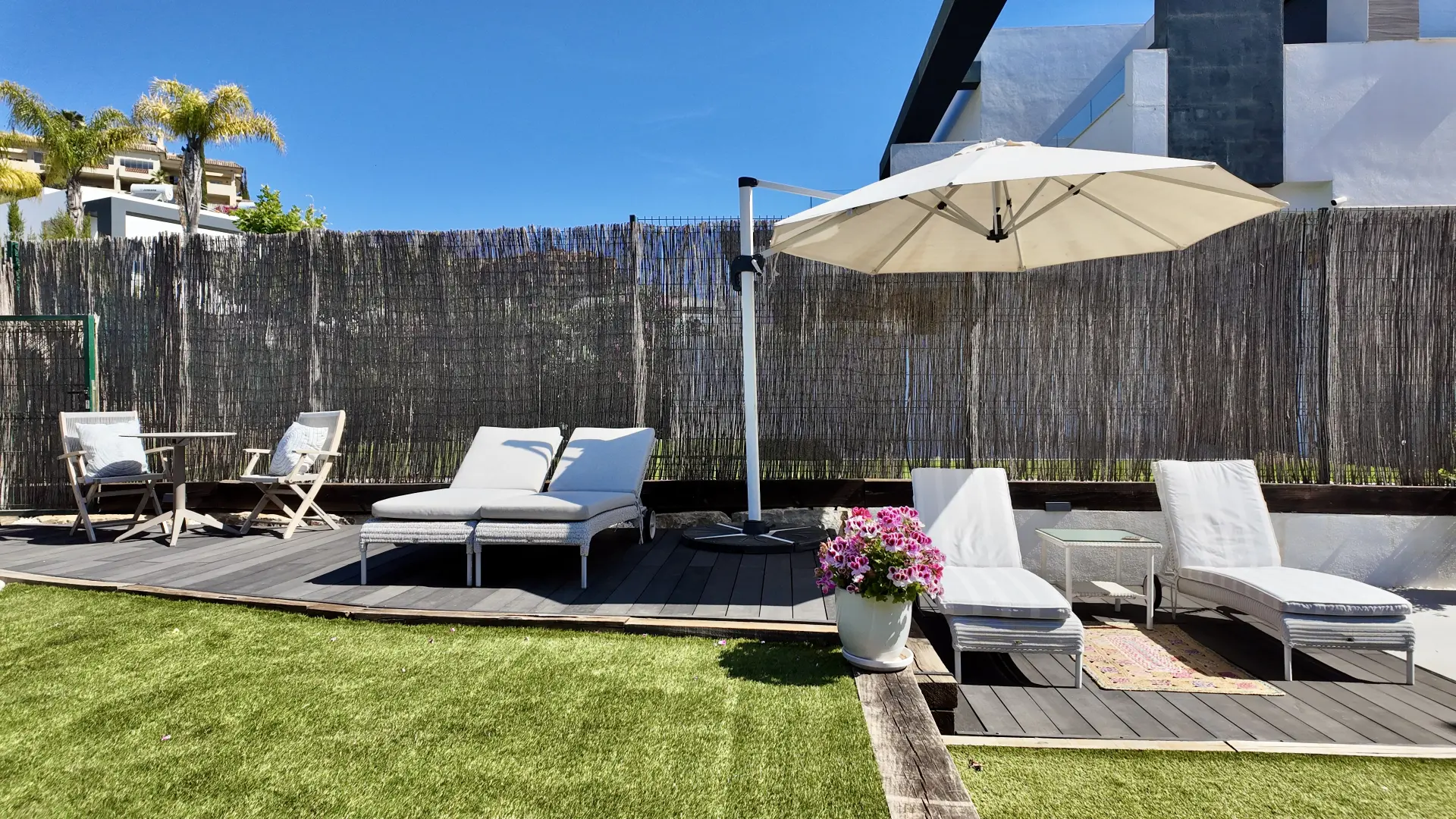 Blizniaki na sprzedaż w Oasis22, Estepona Wschodnia