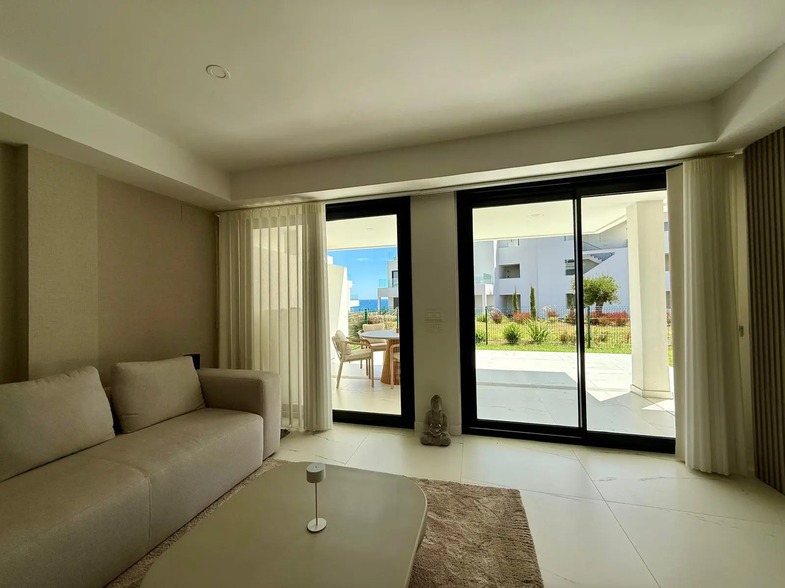 Apartament na parterze na sprzedaż w Casares Playa, Bahia de Casares