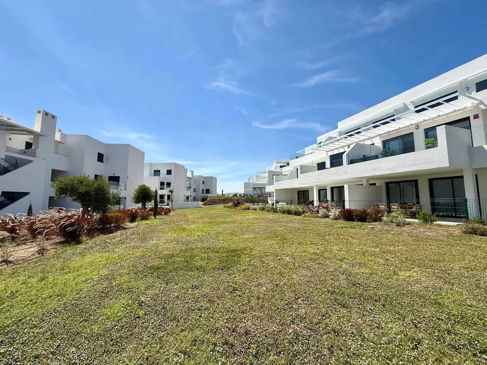 Apartament na parterze na sprzedaż w Casares Playa, Bahia de Casares