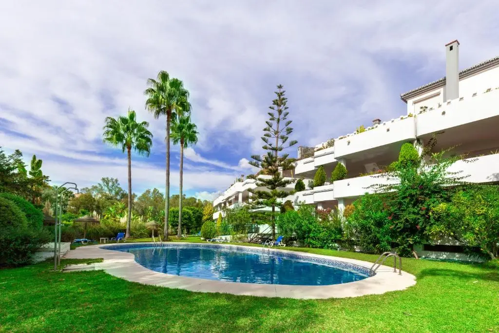 Apartament na parterze na sprzedaż w Marbella Golden Mile
