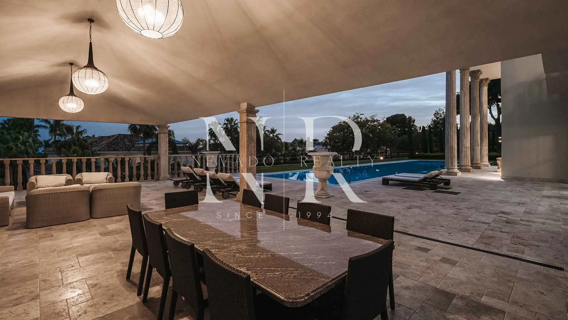 Neoclassical villa with sea views for sale in Sierra Blanca