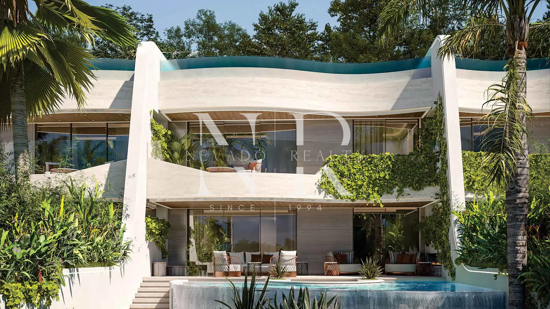 Apartment on the Golden Mile just minutes from the beach for sale