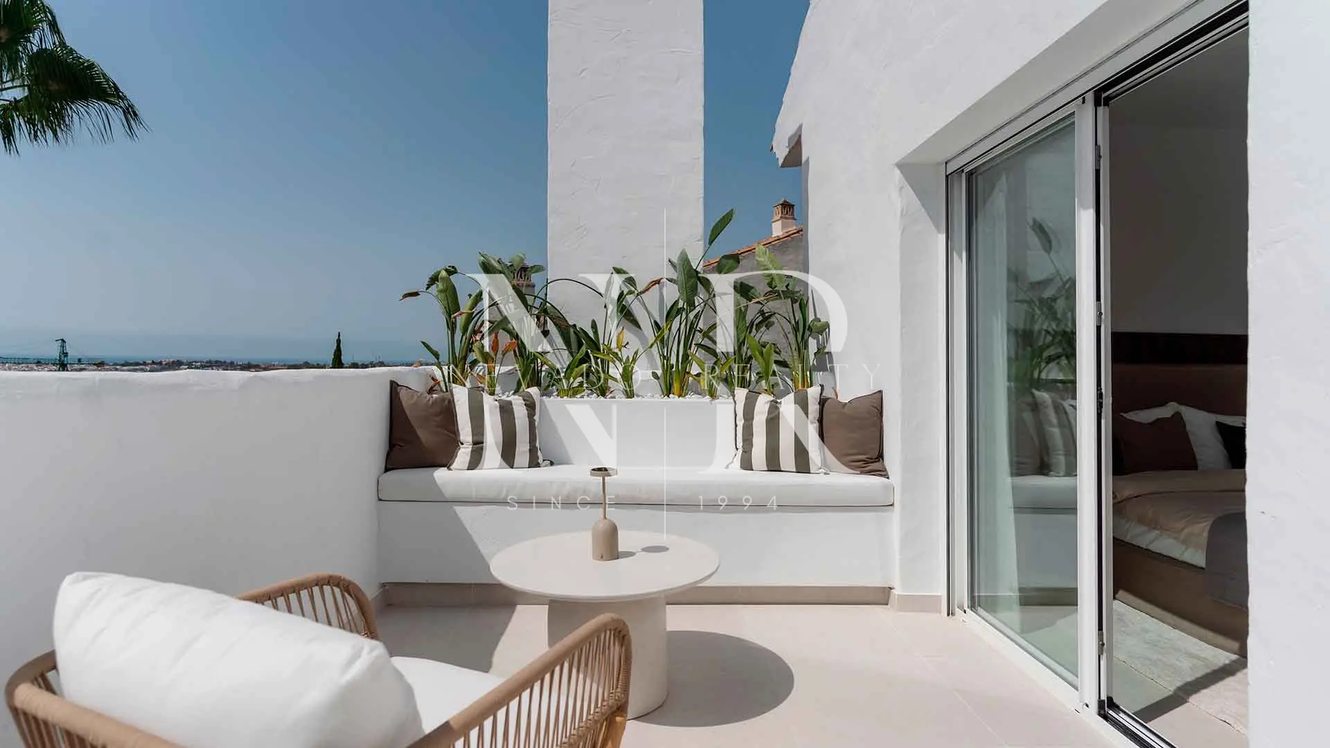 Ático en Urbanización La Quinta Village con vistas al mar en venta