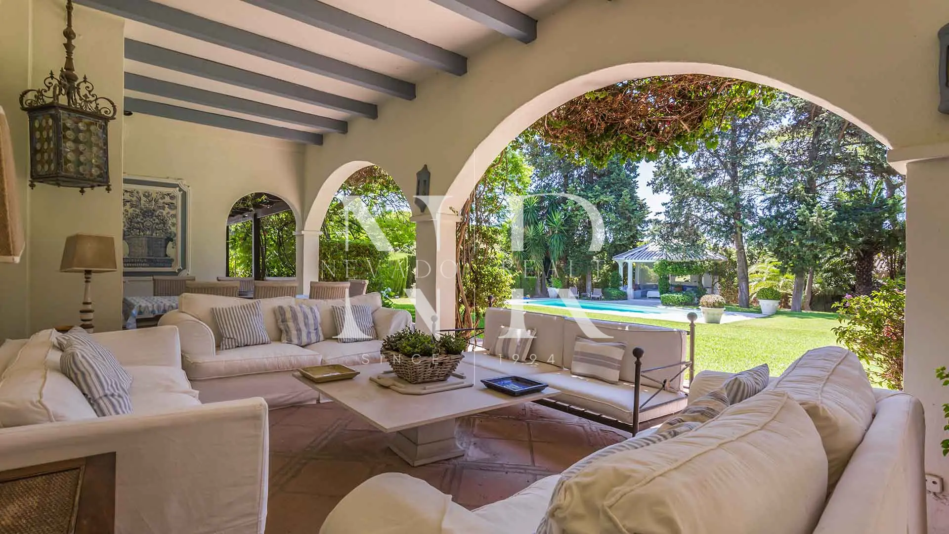 Villa très privée à vendre à Calahonda Mijas Costa