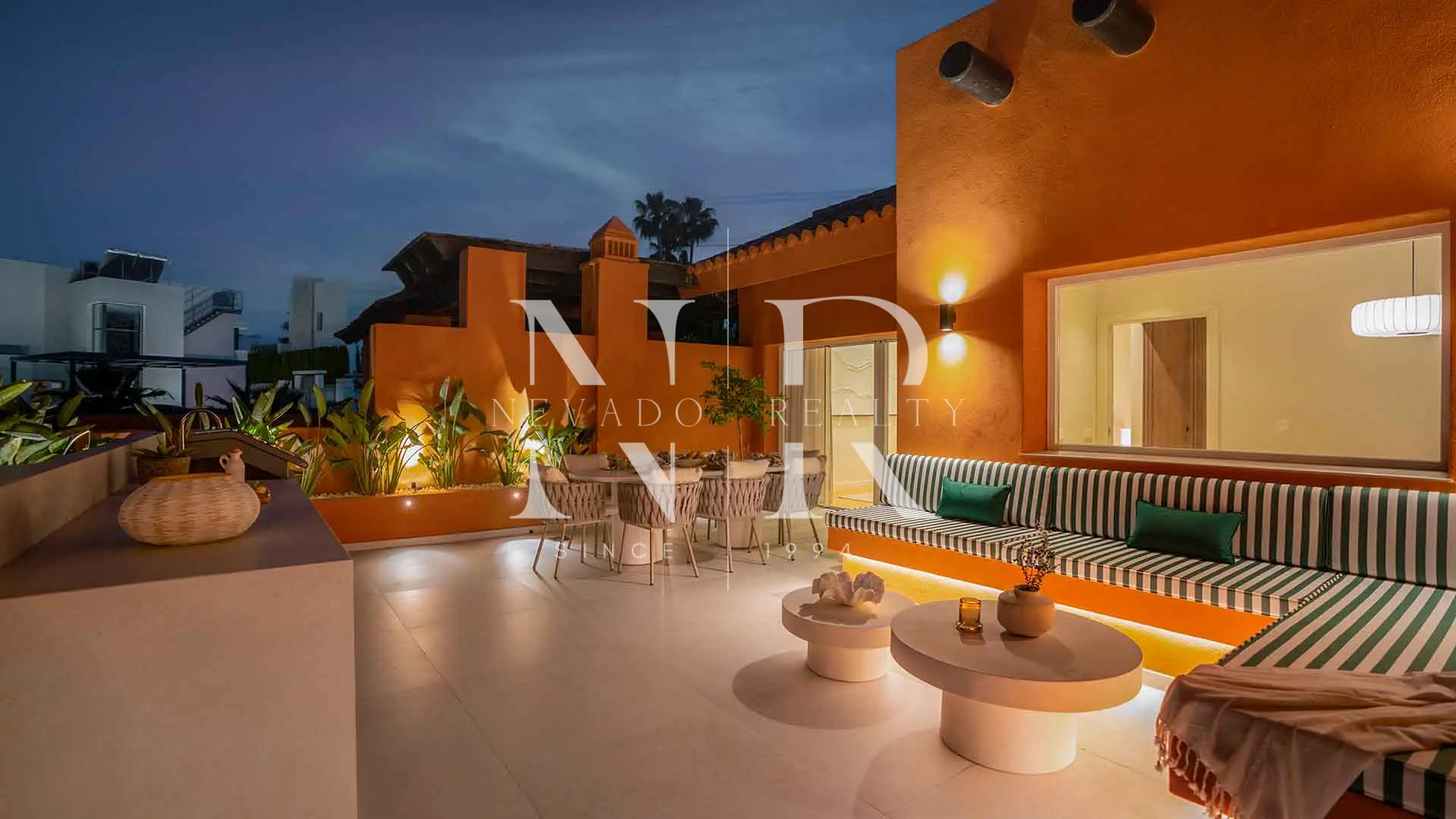 Penthouse entièrement rénové à vendre dans le complexe résidentiel Alminar de Marbella