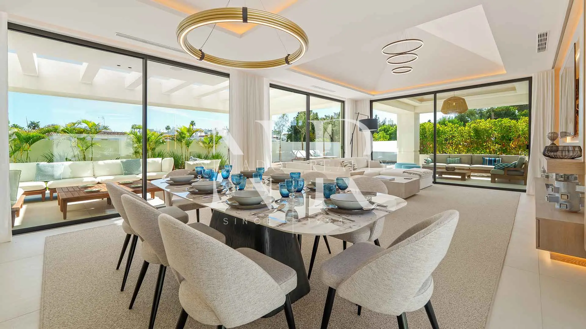 Villa for sale in the Linda Vista Urbanization, just steps from the beach