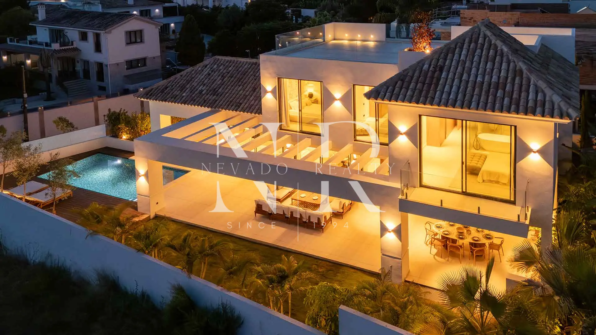 Villa for sale in the Linda Vista Urbanization, just steps from the beach