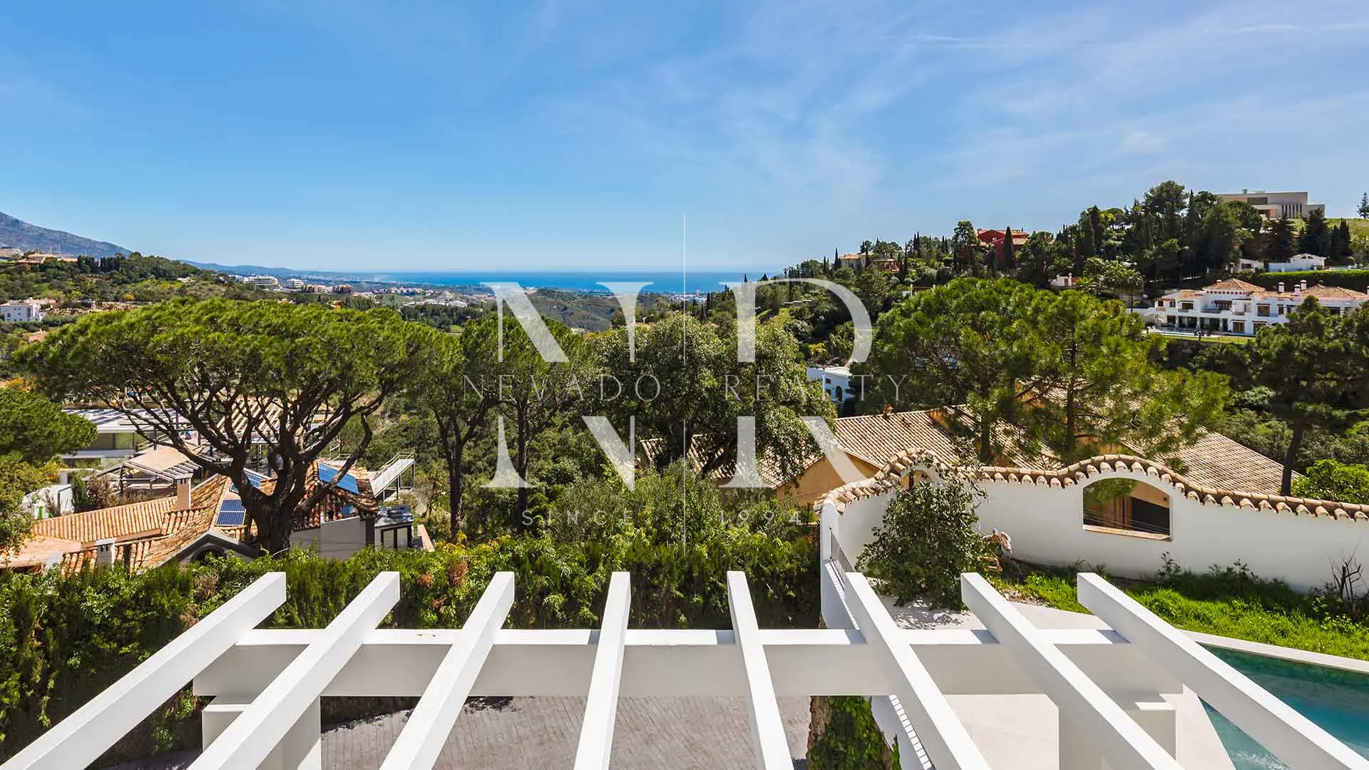 Villa entièrement rénovée à vendre dans le domaine sécurisé d'El Madroñal