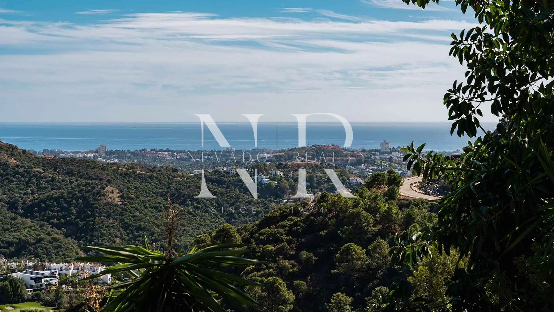 Classic Andalusian-style villa for sale in El Madroñal