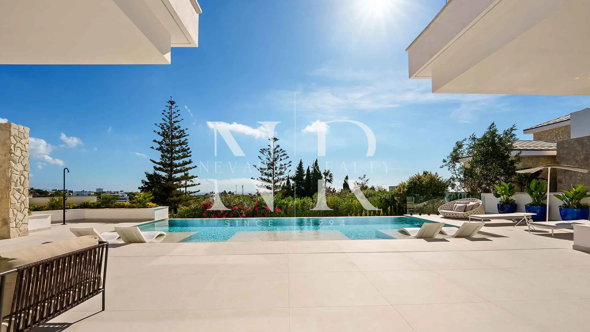 Villa neuve à La Quinta avec vue sur la mer à vendre