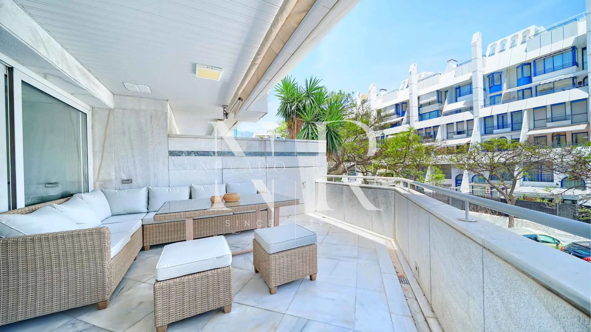 Appartement à vendre dans l'immeuble Poseidón, à deux pas de la plage.