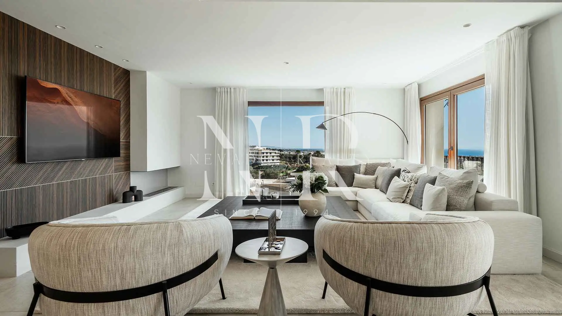 Villa en Estepona con vistas panorámicas al mar en venta