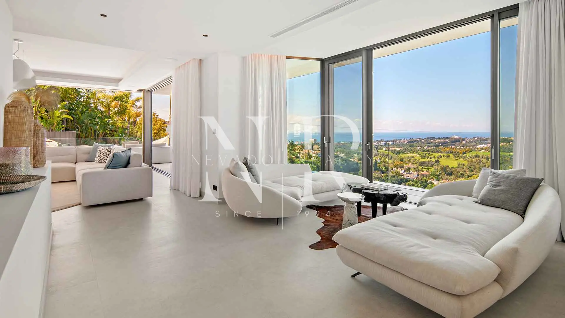 Villa in El Rosario with sea views for sale