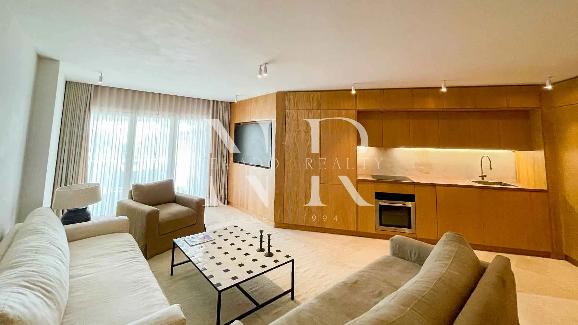 Apartamento en Gran Marbella completamente reformado en alquiler de corta temporada.
