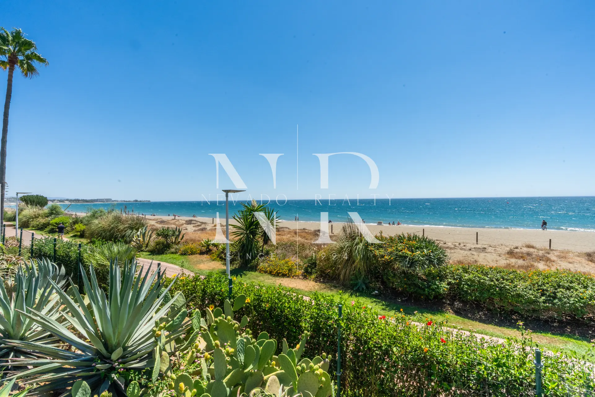 Apartment with sea views in Costalita del Mar, Estepona, for sale