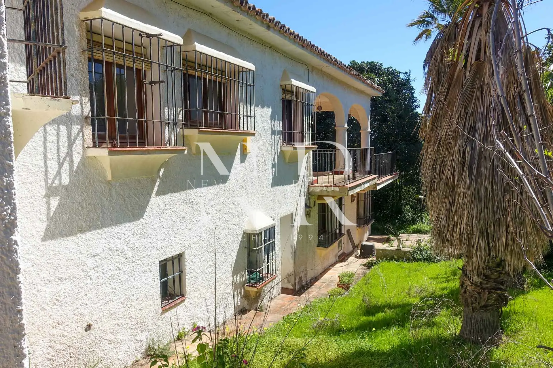 Villa a reformar en Marbella muy cerca de la ciudad en venta