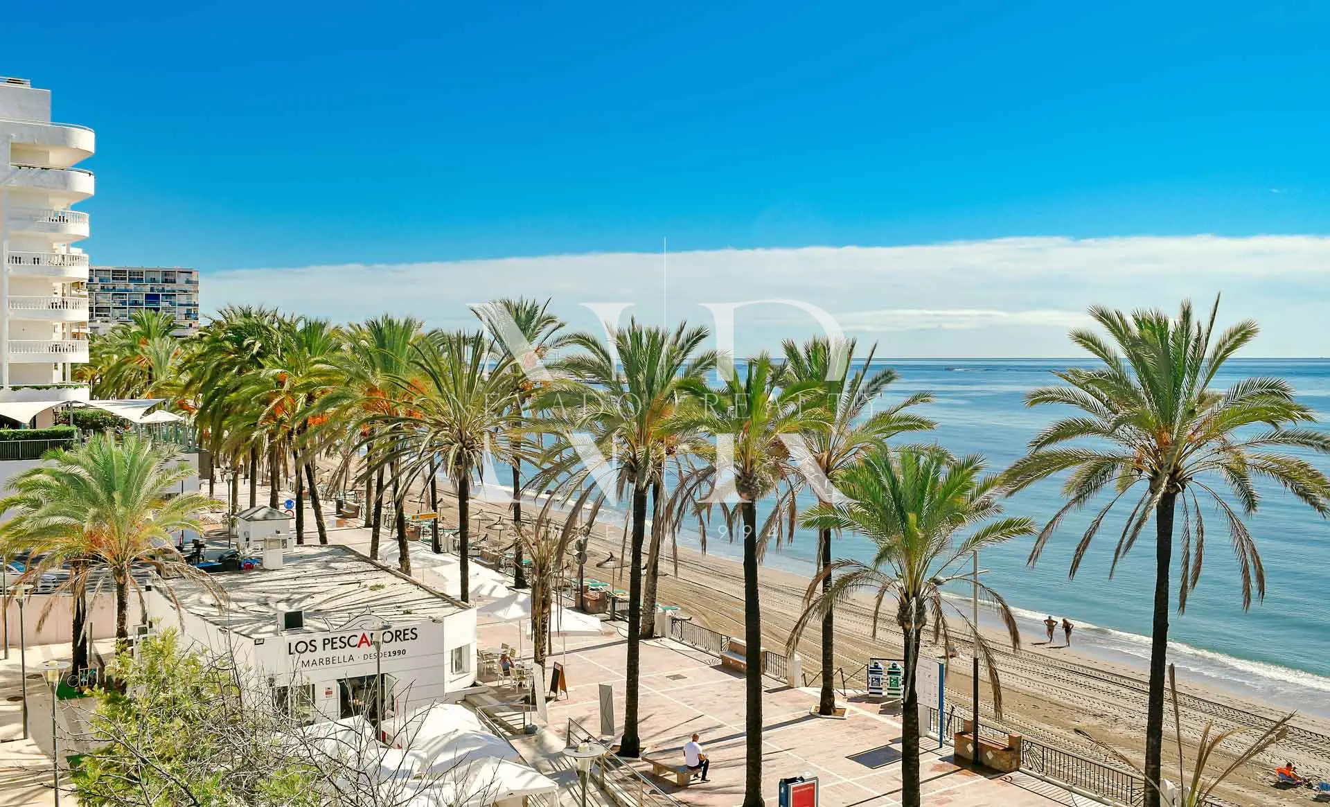 Apartment front sea for short term rent in Marbella centre