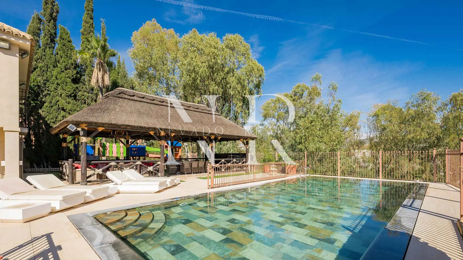 Villa in Urbanization El Herrojo with panoramic sea views for sale