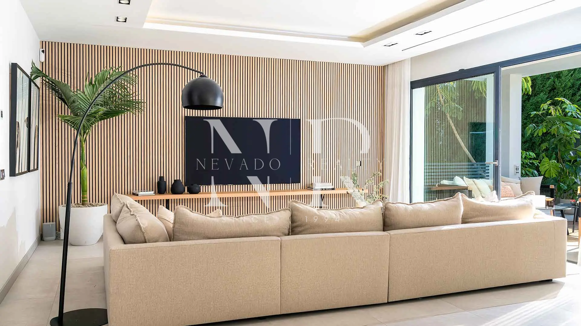 Villa de design moderne à Puerto Banús à vendre