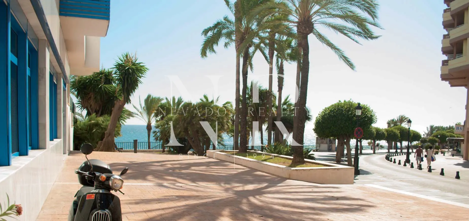 Locaux commerciaux à Marbella Centro sur le front de mer à vendre