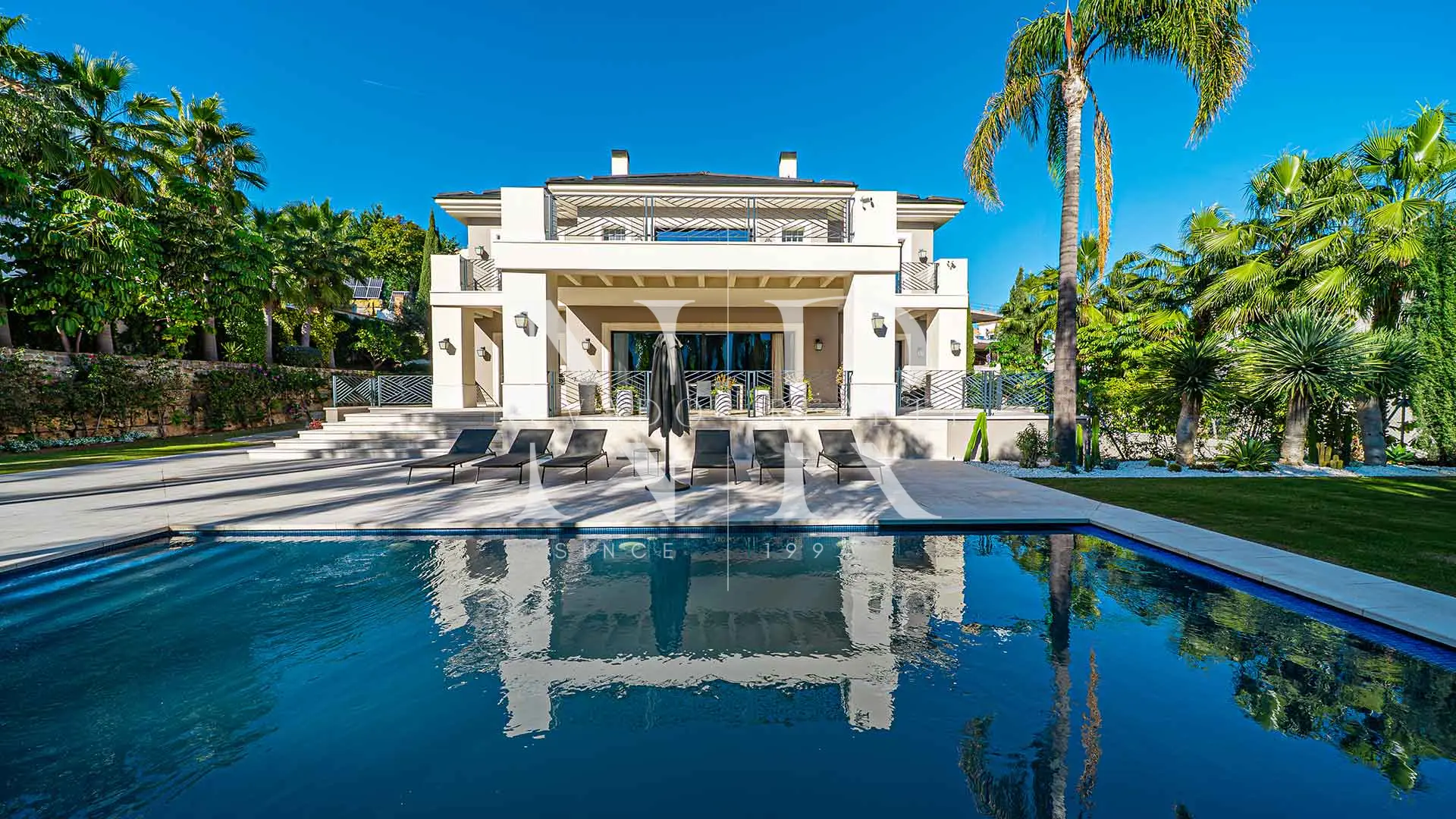 Villa dans l'urbanisation Los Flamingos Golf à vendre