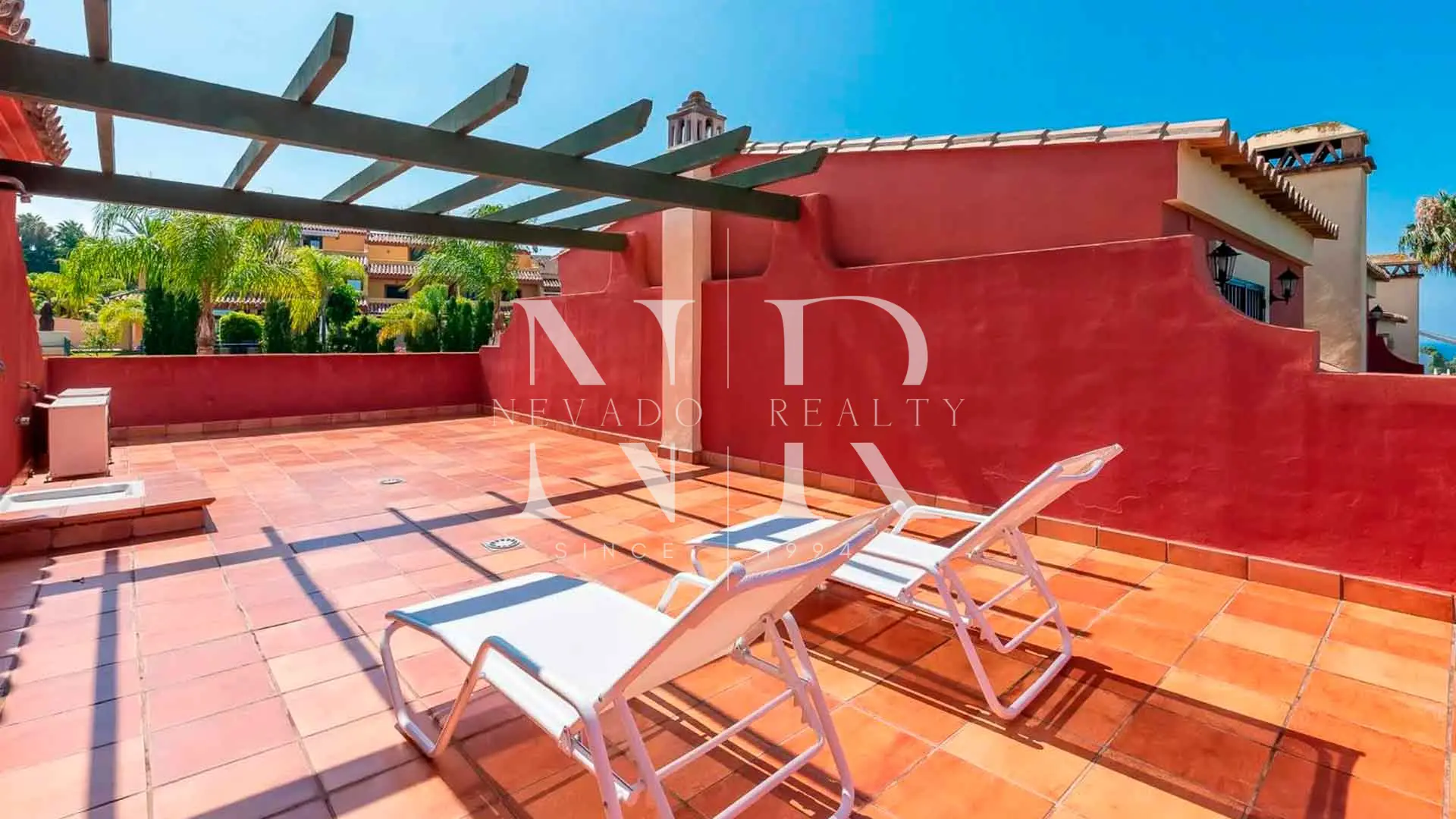 Townhouse in Urbanization Jardines de Doña María for long rent