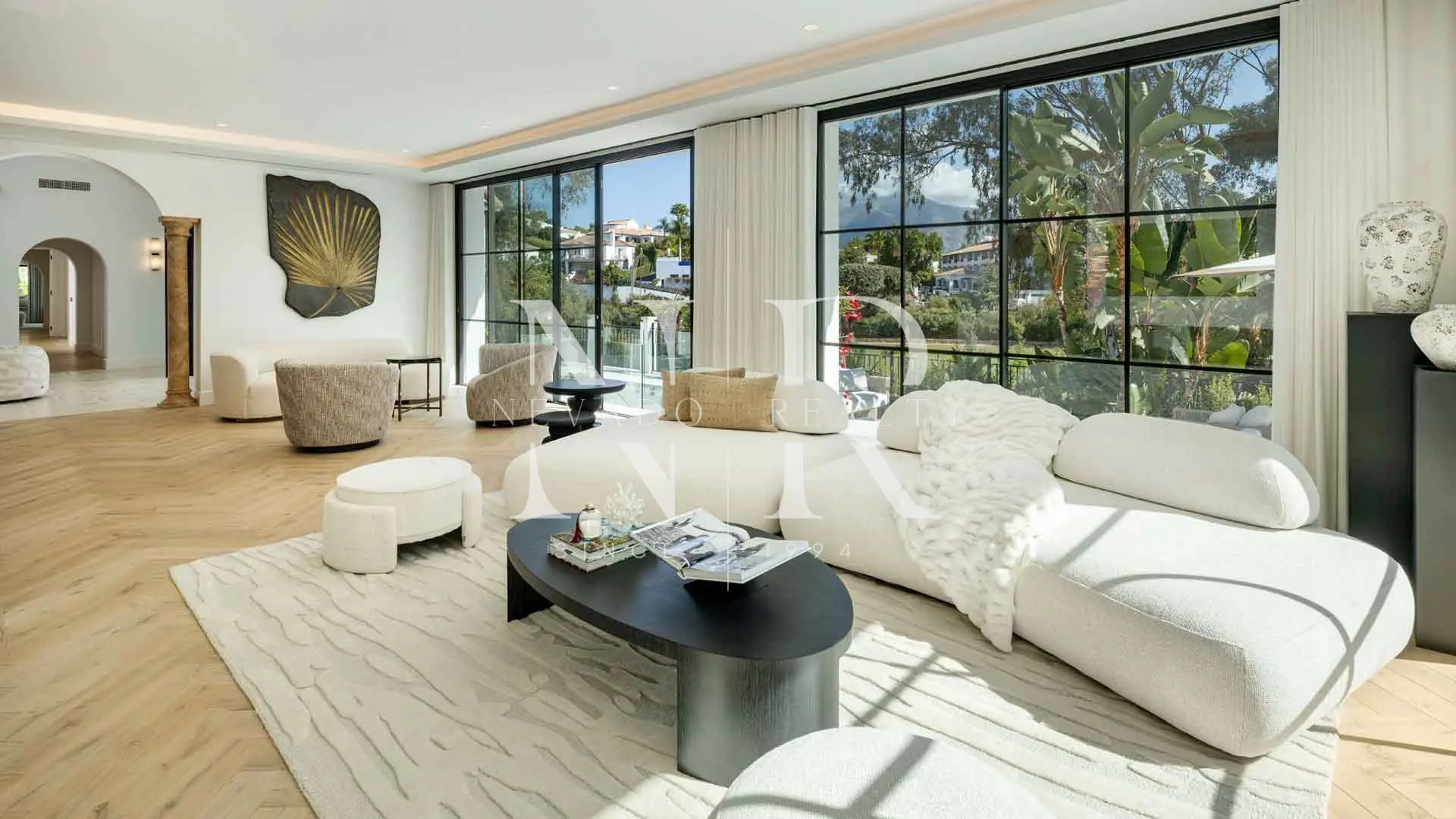 Villa entièrement rénovée dans l'urbanisation El Herrojo à vendre