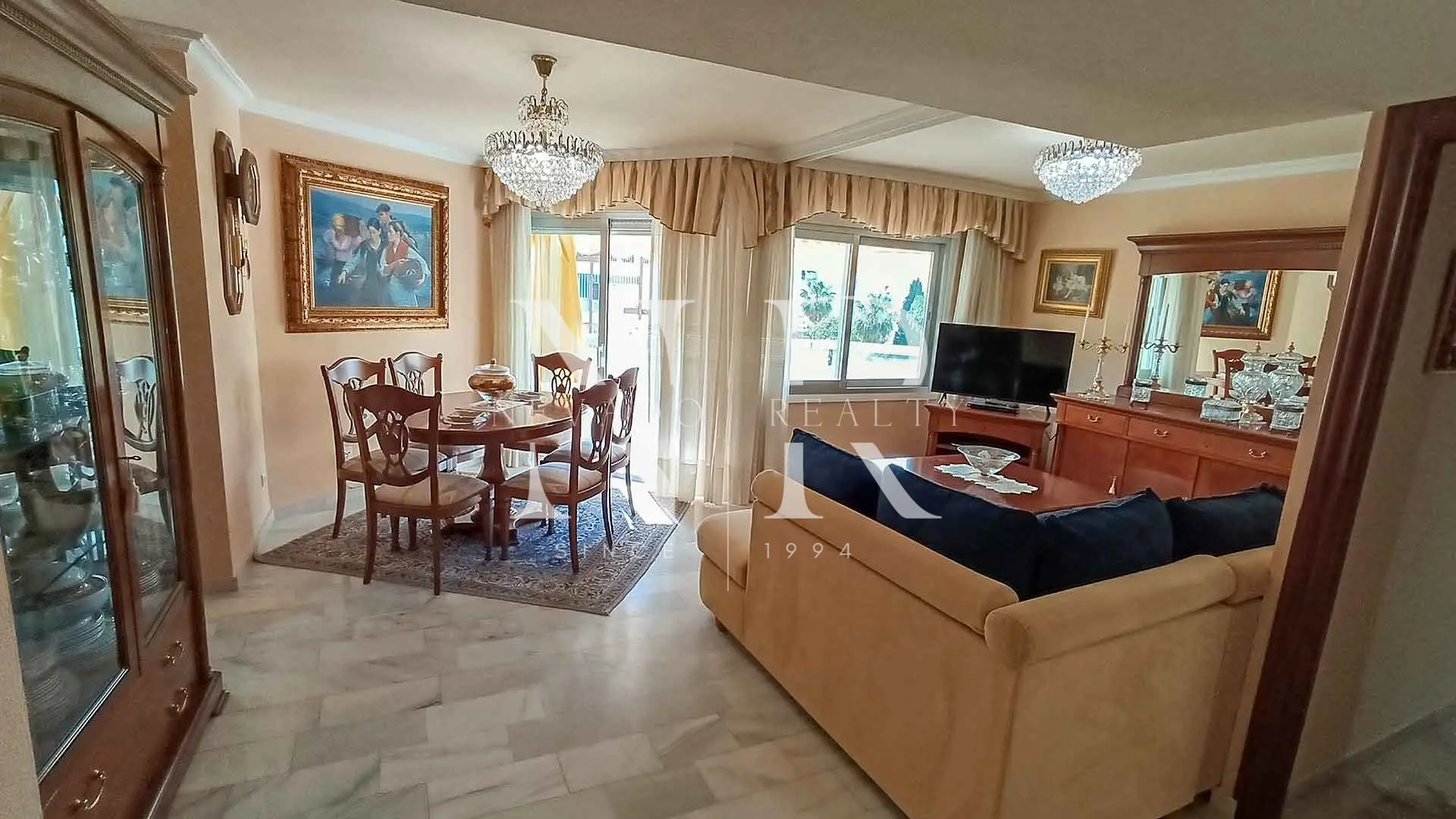 Apartamento en Marbella centro en segunda línea de playa en venta