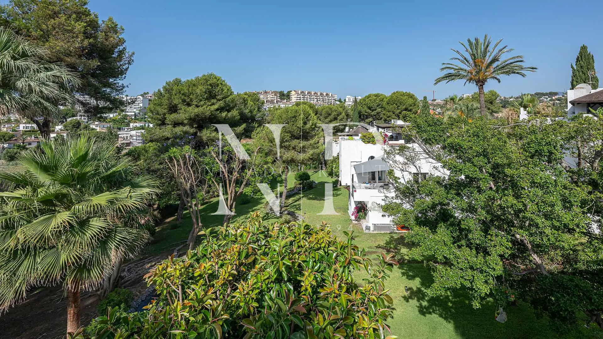 Villa en Atalaya Río Verde de estilo boho en venta