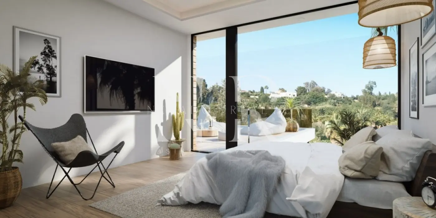 Villa en Estepona en primera línea de golf a la venta