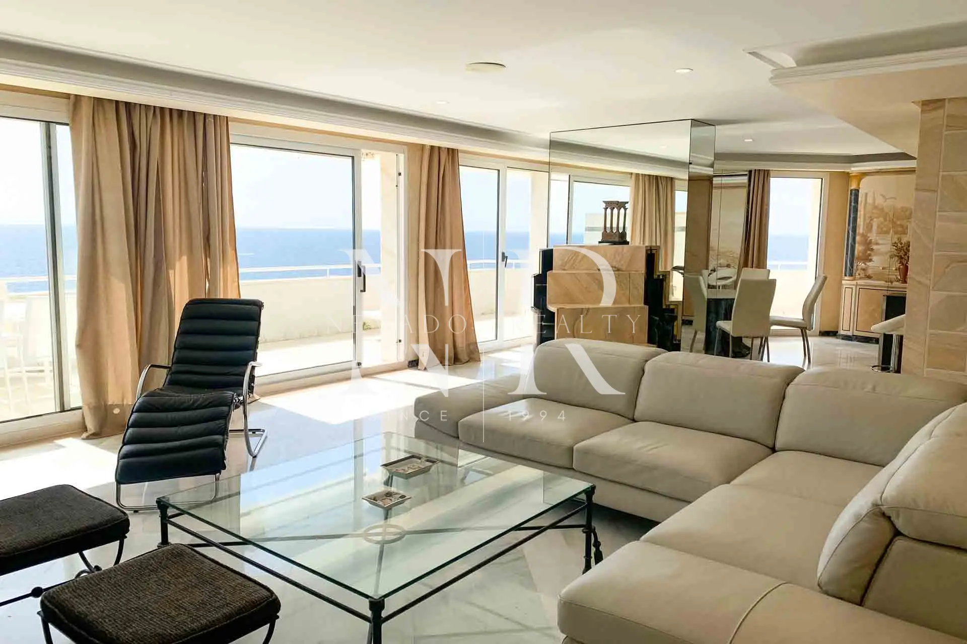 Apartamento con vistas frontales al mar en alquiler de larga temporada en Marbella