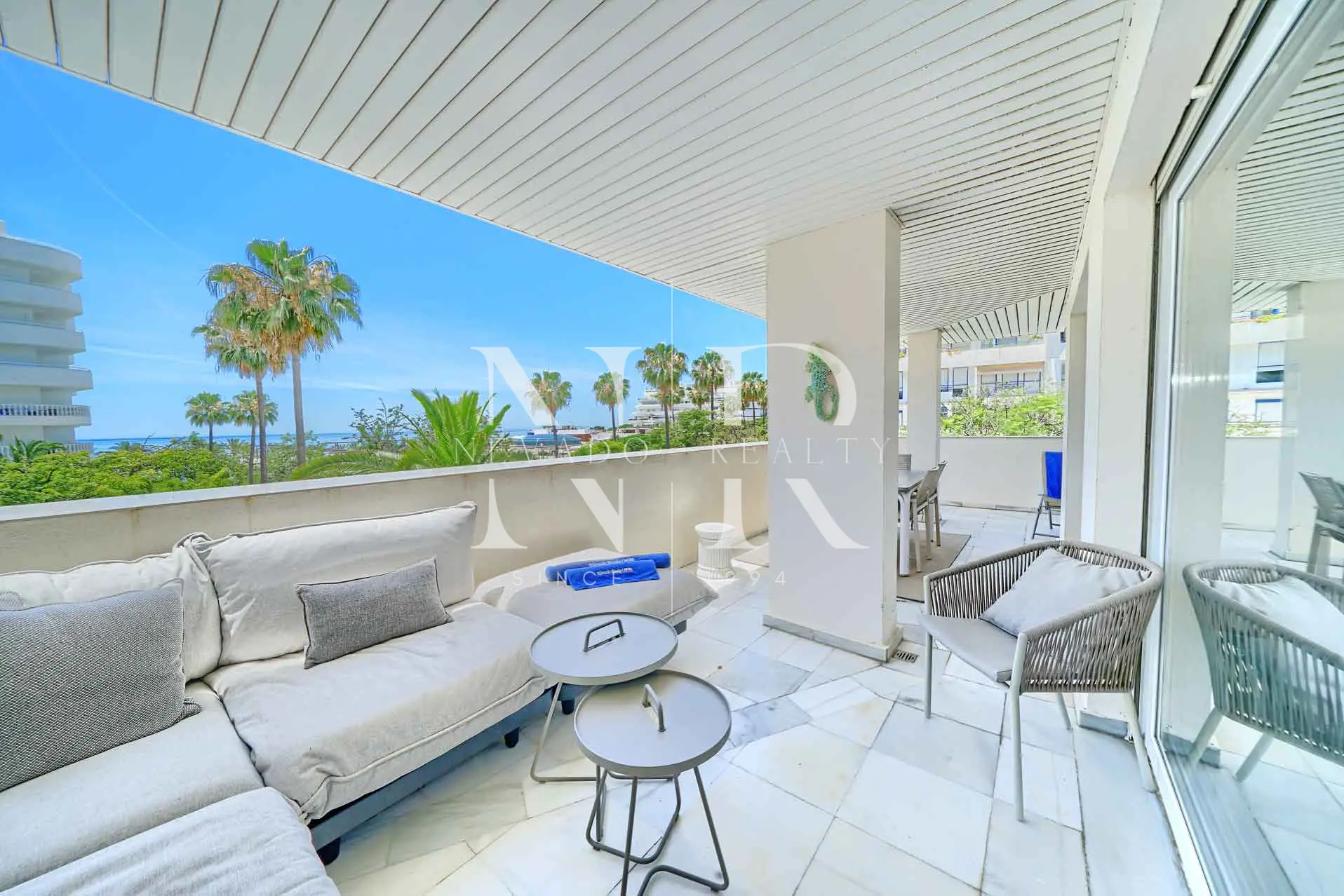 Appartement dans l'immeuble Atrium, centre de Marbella, à vendre