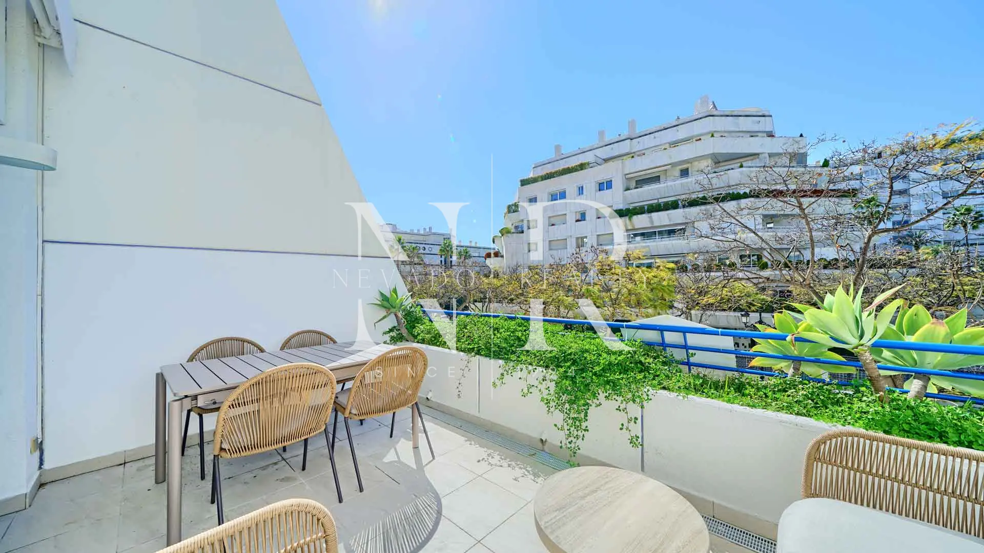 Apartamento en lado playa en Marbella centro a la venta