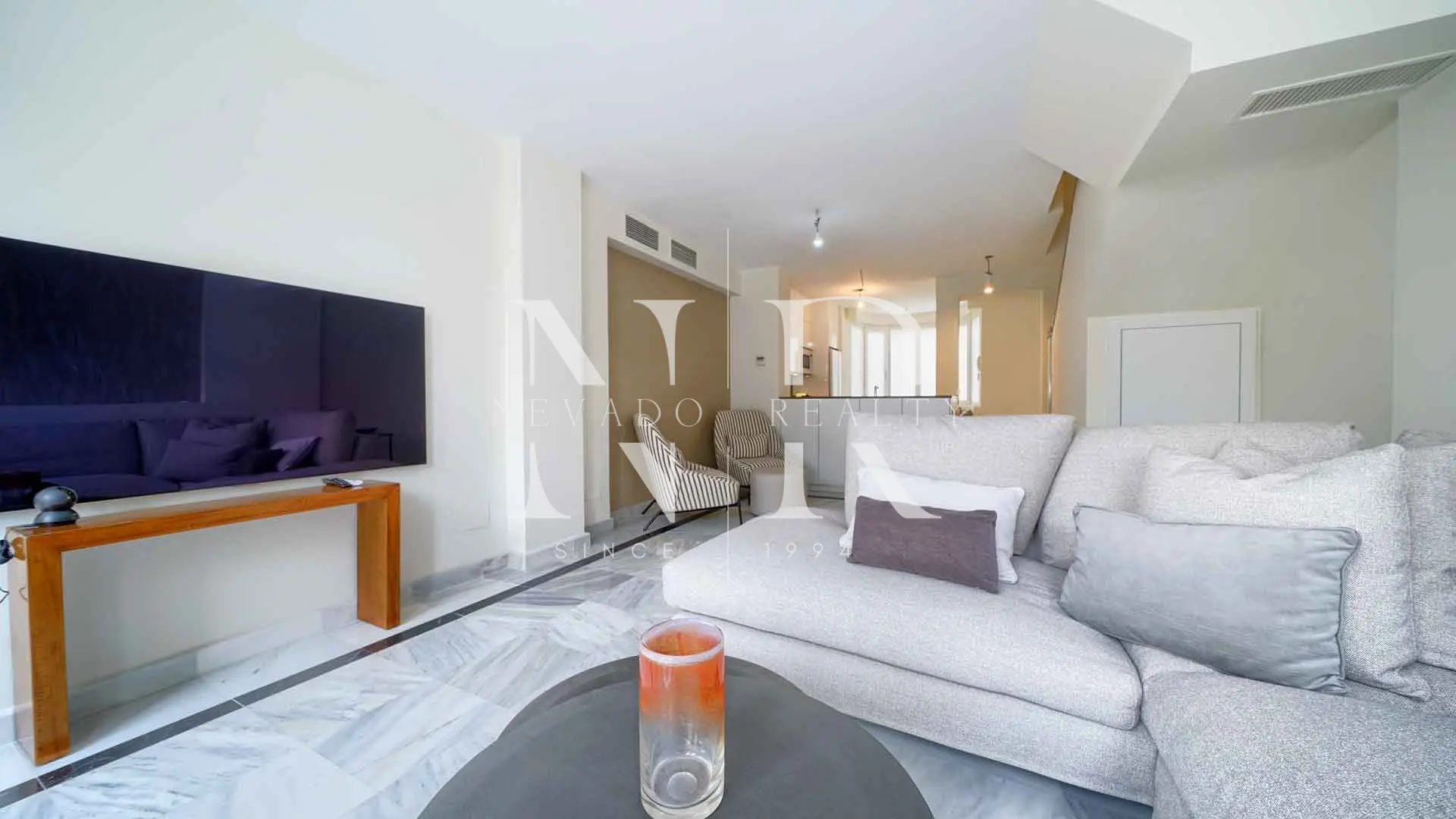 Apartamento en lado playa en Marbella centro a la venta