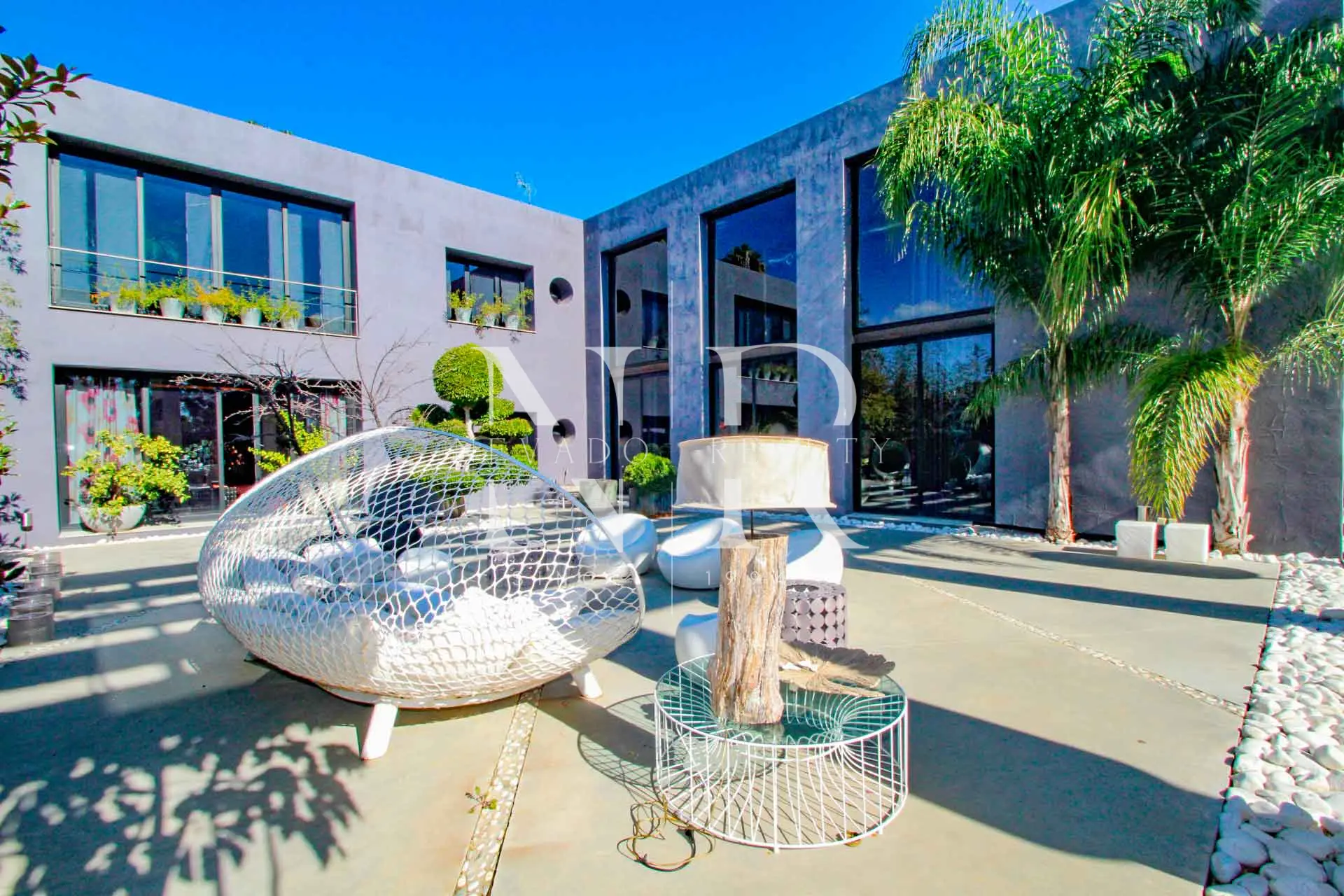 Villa à Estepona près de la plage et du golf à vendre