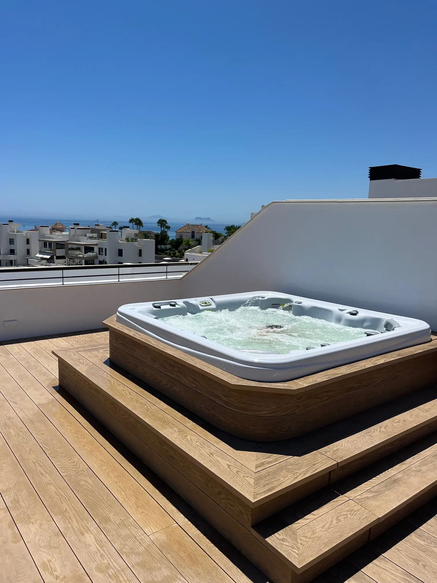 Dupleks toppleilighet til salgs i Las Mesas, Estepona by