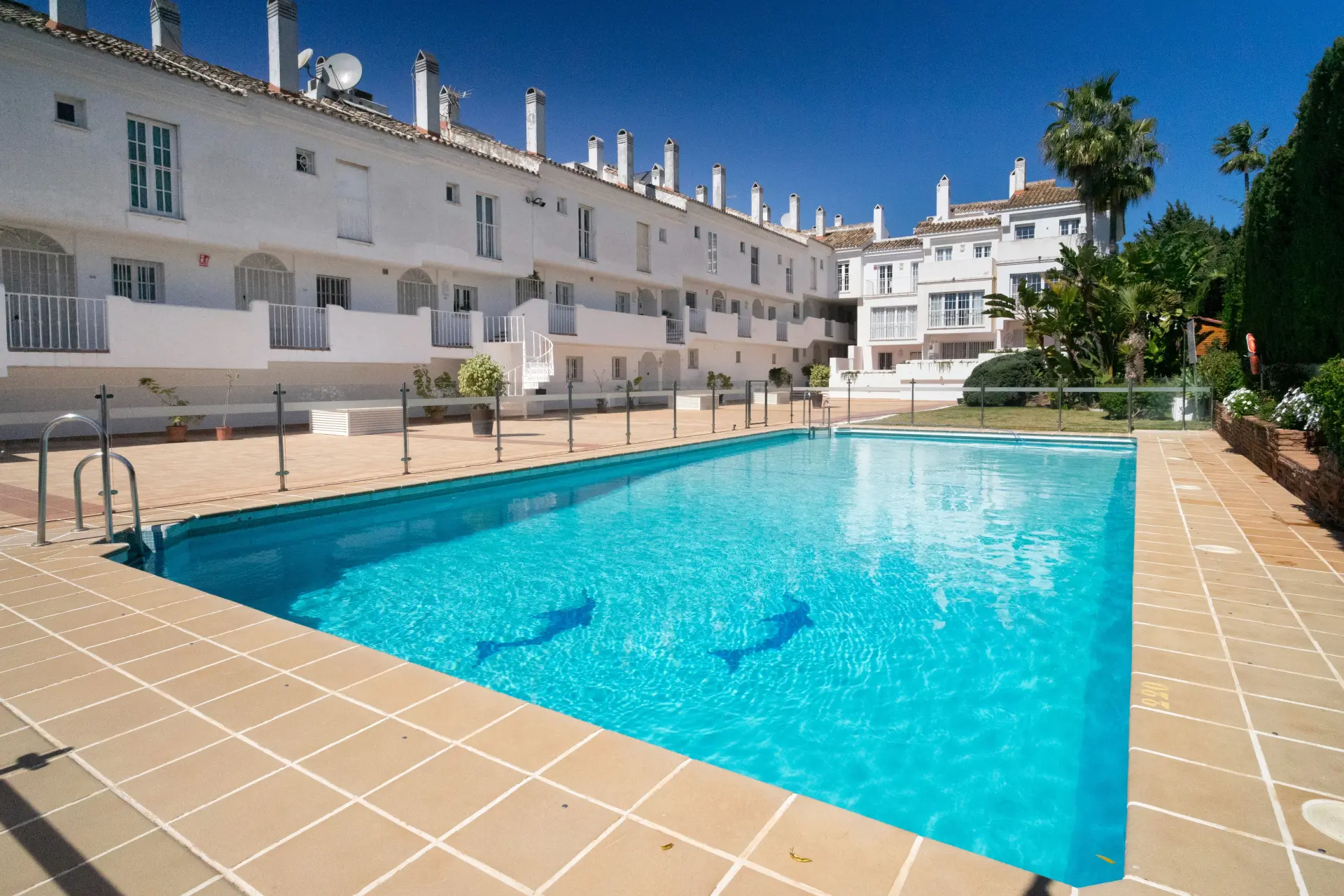 Radhus till salu i Marbella - Puerto Banus