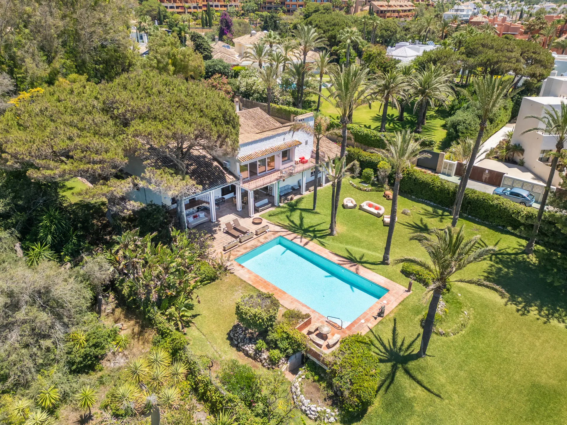 Vacker Seafront Villa