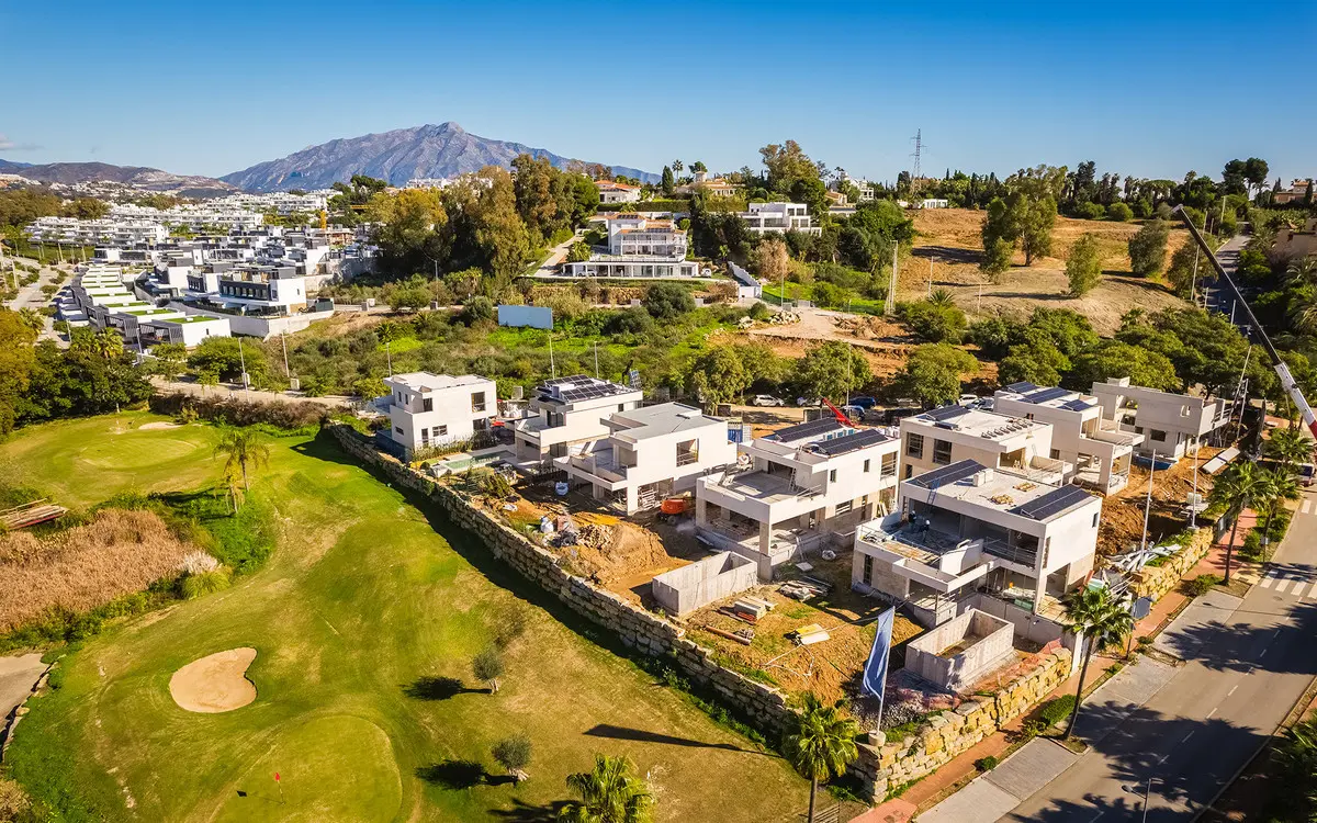 Development in New Golden Mile, Estepona East