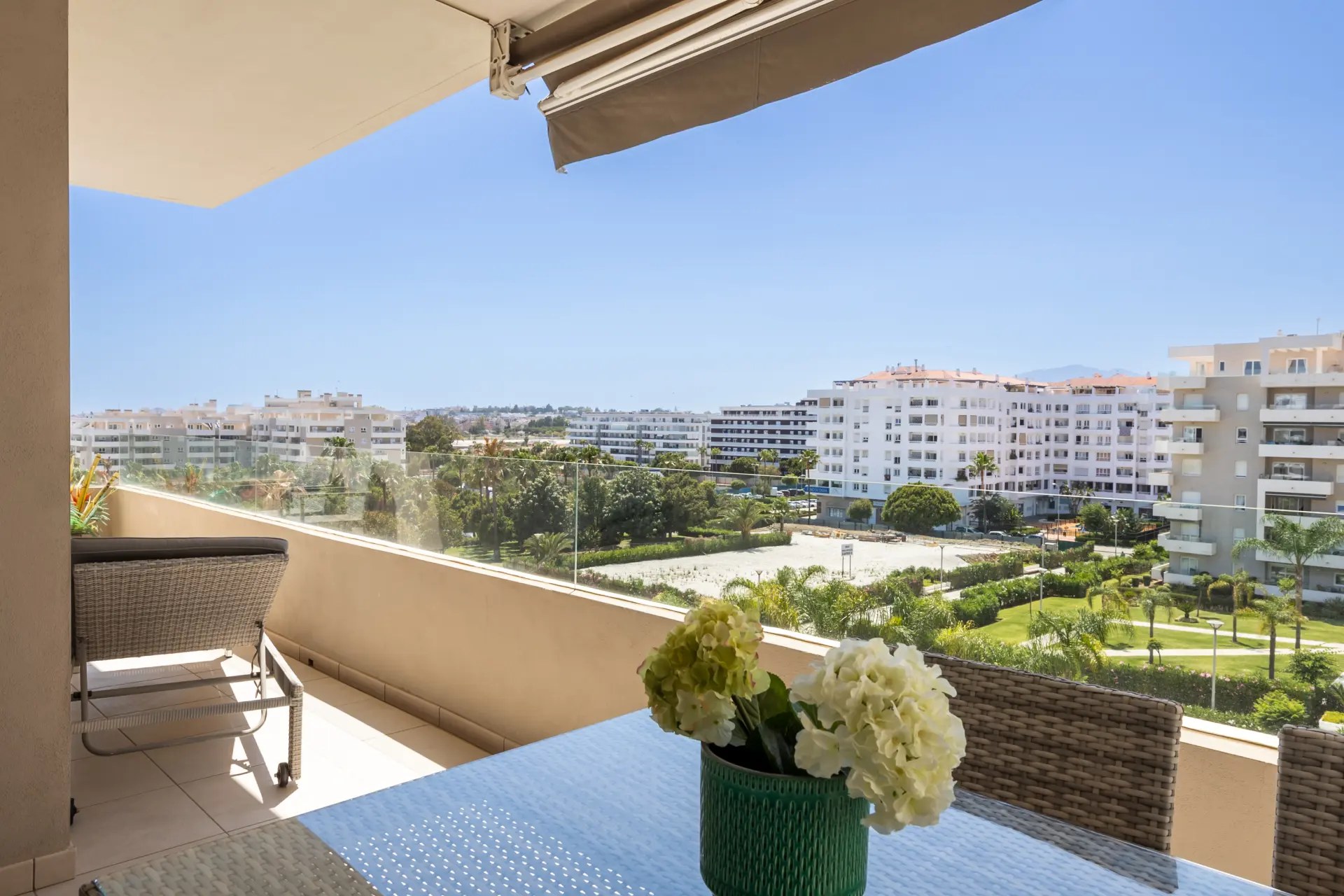 West-Facing 3-Bedroom Apartment on the Third Floor in Albatros VII