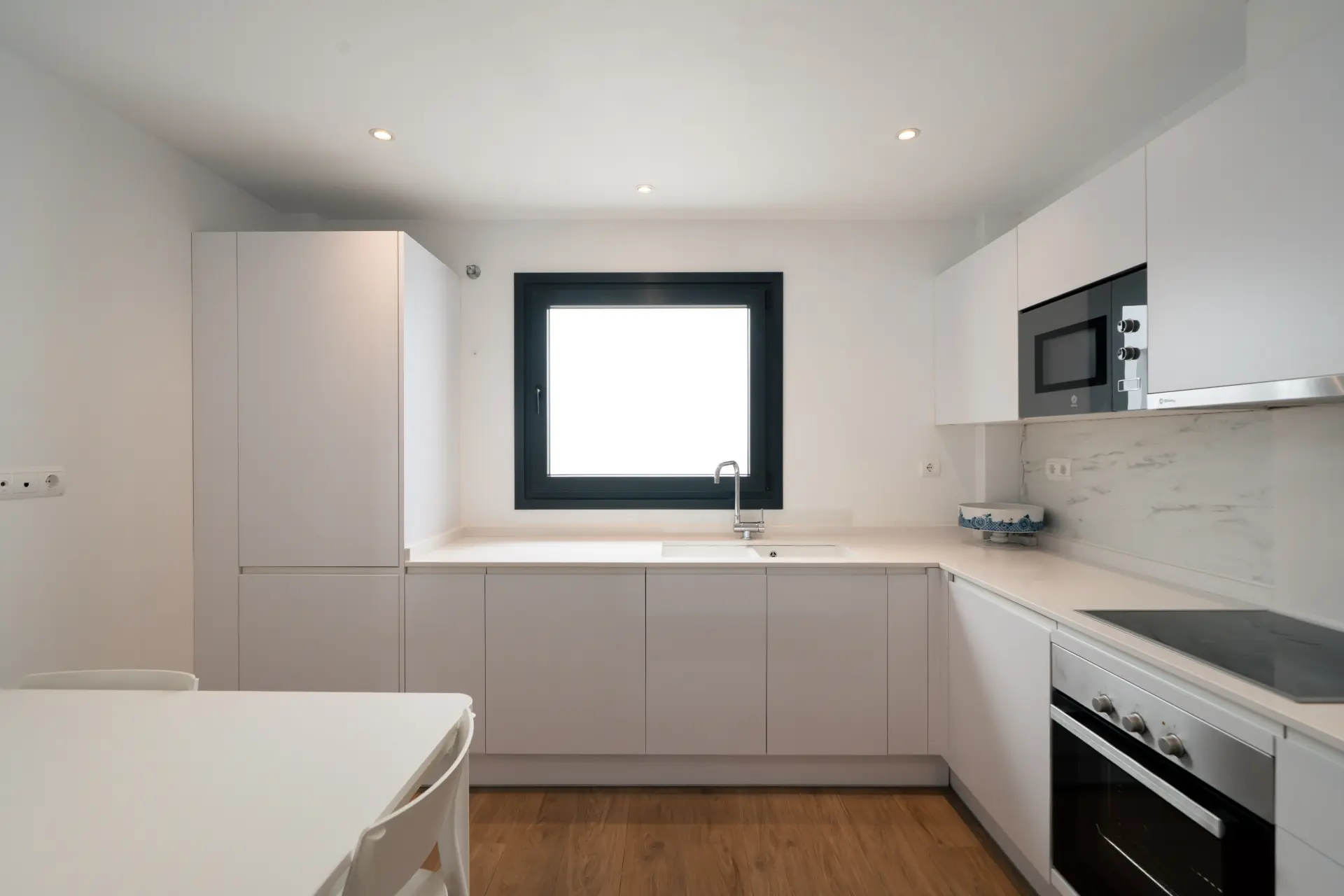 Half Vrijstaande woning te koop in La Mairena, Marbella Oost