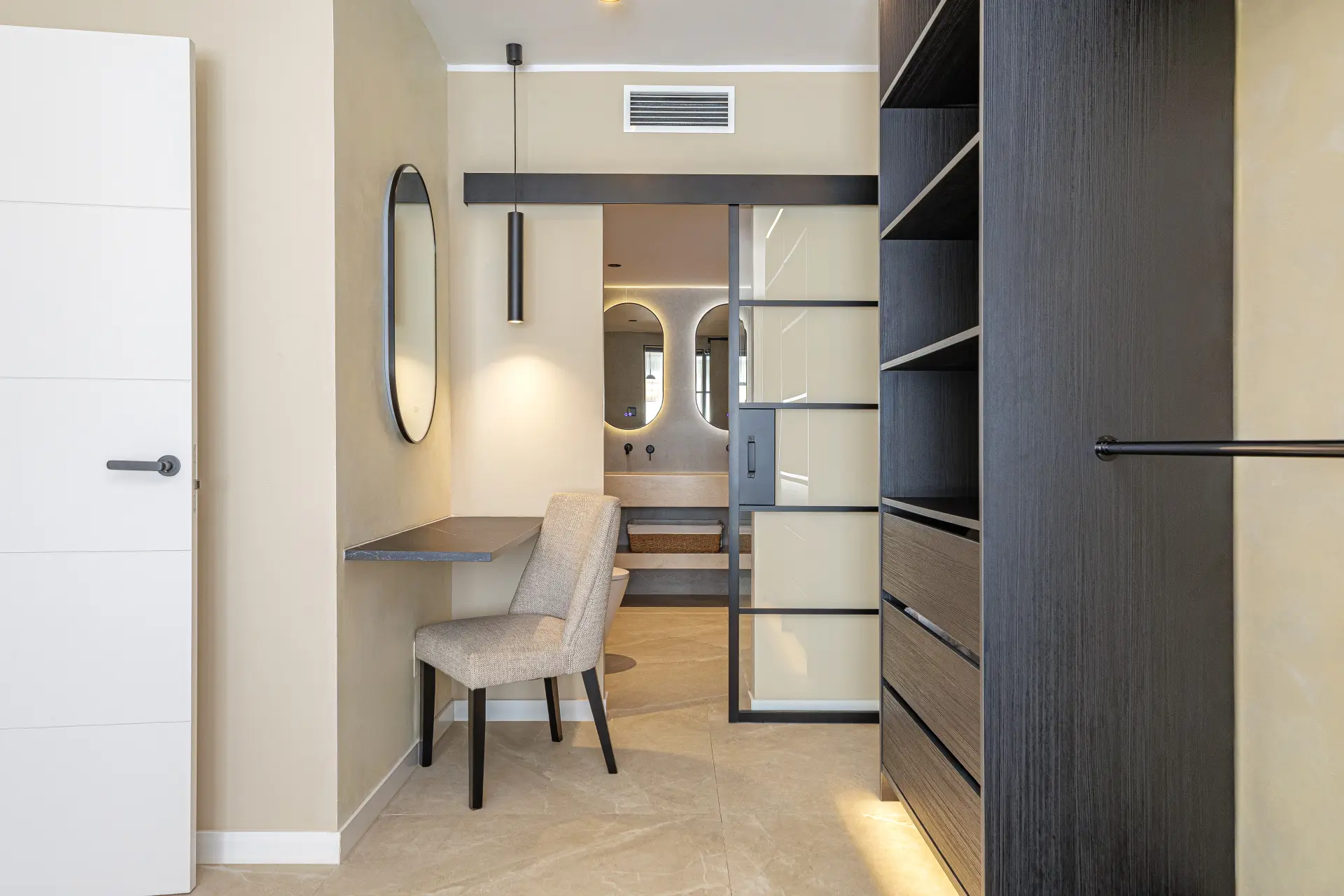 Impresionante Apartamento Reformado de 4 Dormitorios en Nueva Andalucía
