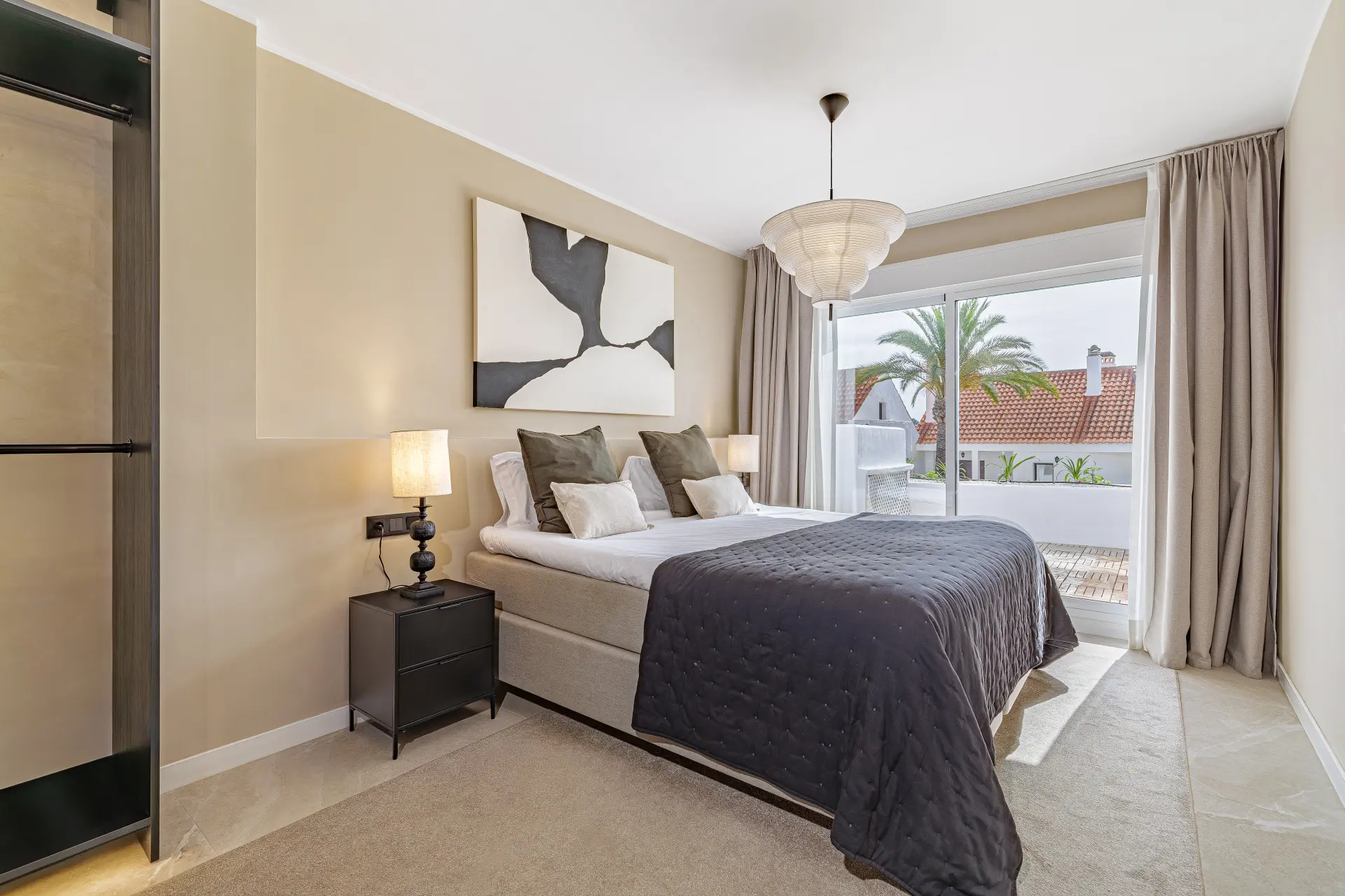 Impresionante Apartamento Reformado de 4 Dormitorios en Nueva Andalucía