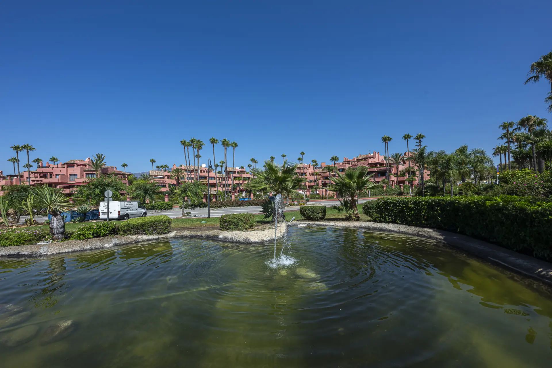 GROUND FLOOR APARTMENT - LUXURY - ESTEPONA